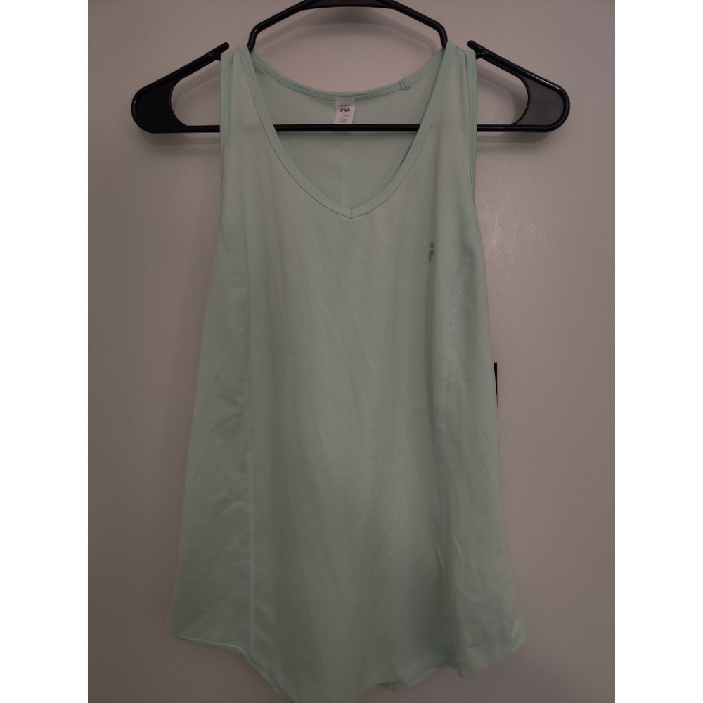 New! Never worn. Seafoam green workout top